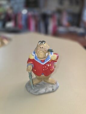 Vintage Sea World Sir Winstom Walrus Figurine in Red Jacket 1982